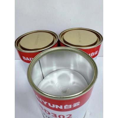 Chất keo Baiyun BD302 màu trắng, độ đặc vừa phải, dễ thi công